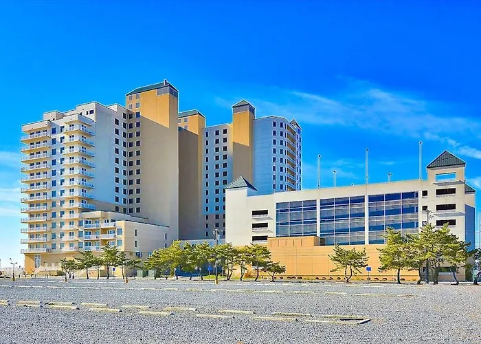 Gateway Grand 410 Holiday home *